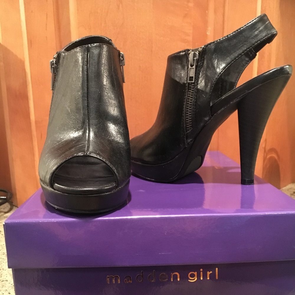 Madden Double Zipper w/ Peekaboo Toe